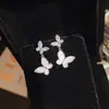 Novos Brincos Borboleta da Moda Estilo Hong Kong Celebridade da Internet, Brincos Elegantes e Simples, Pequenos, Personalizados e de Alta Qualidade