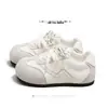 Zapatos de mujer de punta redonda, zapatillas blancas estilo alemán, nuevo modelo otoño 2026, versátiles, ligeros, con suela blanda, calzado deportivo casual para estudiantes