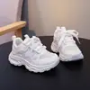 Nuevos Zapatos de Malla tipo Papá para Niños Primavera y Otoño con Velcro, Suela Suave, Transpirables, Antideslizantes, Zapatos Deportivos Casuales para Niños y Niñas