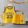 Traje de Ropa de Baloncesto para Niños Ropa Deportiva de Secado Rápido para Niños Ropa sin Mangas y Pantalones Cortos para Niños Grandes Ropa de Dos Piezas para Actuaciones de Jardín de Infancia