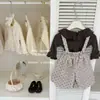 LeEn bebêDuas maneiras de usar! Conjunto Original de Top com Gola de Renda Estilo Coreano e Macacão de Lã para Meninas Outono/Inverno