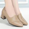 Sapatos de camada única damasco para mulheres 2022 primavera e outono novos sapatos de mãe de meia-idade e idosos sapatos de couro macio sola macia sapatos de couro confortáveis sapatos de trabalho de salto médio