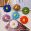 Broche de rafia tejida a mano de tres capas con diseño de girasol para mujer, estilo bohemio festivo, accesorios para pendientes al por mayor