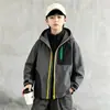 Roupas infantis, jaqueta de outono para meninos, novo modelo 2026, jaqueta de três em um destacável de primavera e outono para crianças de porte médio e grande