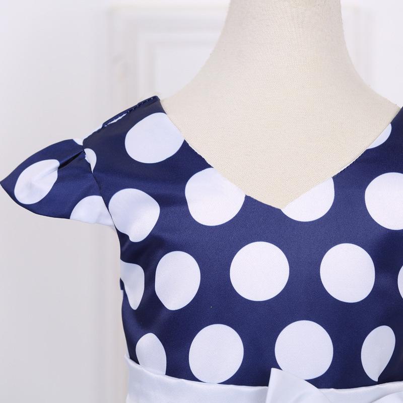 3703354832_1028449503