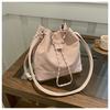 Bolso de cubo portátil plisado de alta calidad para mujer 2024 nuevo bolso de hombro de moda generación comercio exterior transfronterizo bolso de hombro