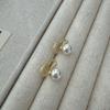 Comparables a los Pendientes de Perlas Artificiales Akoy de Agua Salada Luz Brillante Pendientes de Aguja de Plata Lujo Accesible Pendientes de Cuentas de Vidrio de Gama Alta