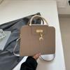 Bolso de Mano Cuadrado Pequeño Casual Simple Estilo Coreano 2025 Verano Nuevo Bolso de Hombro de Moda Bolso Cruzado Texturizado Personalizado para Mujer