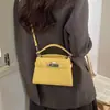 Bolsa de Mão Pequena Elegante de Alta Qualidade para Mulheres 2026 Nova Bolsa Transversal Versátil Bolsa Kelly Super Popular Moda Bolsa Tote Pequena