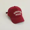Nuevos Sombreros Infantiles para Niños y Niñas Estilo Coreano Gorras de Béisbol con Visera Bordado de Letras en Inglés Versátiles Modernos para Viajes