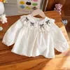 Conjunto Feminino para Primavera e Outono 2026 Nova Moda Infantil Elegante Camisa Boneca com Gola e Laço