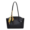 Bolsa Tote de Gran Capacidad Nueva Colección Primavera 2026 Bolso de Hombro Estilo Coreano Color Sólido Bolso de Mujer para el Trabajo y el Viaje Diario Bolso de Axila Bolso de Mujer