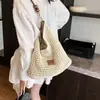 Bolsa de Palha Tecida Vazada Nova de Verão para Mulheres Grande Capacidade Ombro Único Transversal Bolsa Tote Bolsa de Praia para Férias na Costa