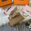 Bolsa Kelly Estilo Crocodilo Retrô Europeia e Americana, Bolsa Feminina de Ombro Único Transversal de Alta Qualidade, Bolsa de Mão da Moda Leve de Luxo para Mulheres Venda por Atacado