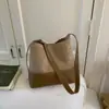 Bolso de Gamuza de Gran Capacidad para Mujer, Nuevo Otoño e Invierno 2025, Lindo Bolso Cubo Retro de un Solo Hombro Cruzado para el Uso Diario