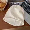 Sombrero Estilo Jiuyi para Mujer, Versátil para Otoño e Invierno, Adecuado para Tallas de Cabeza Grandes, Sombrero de Invierno Holgado con Borde Enrollado que Hace que la Cara Parezca Más Pequeña, Sombrero para Clima Frío
