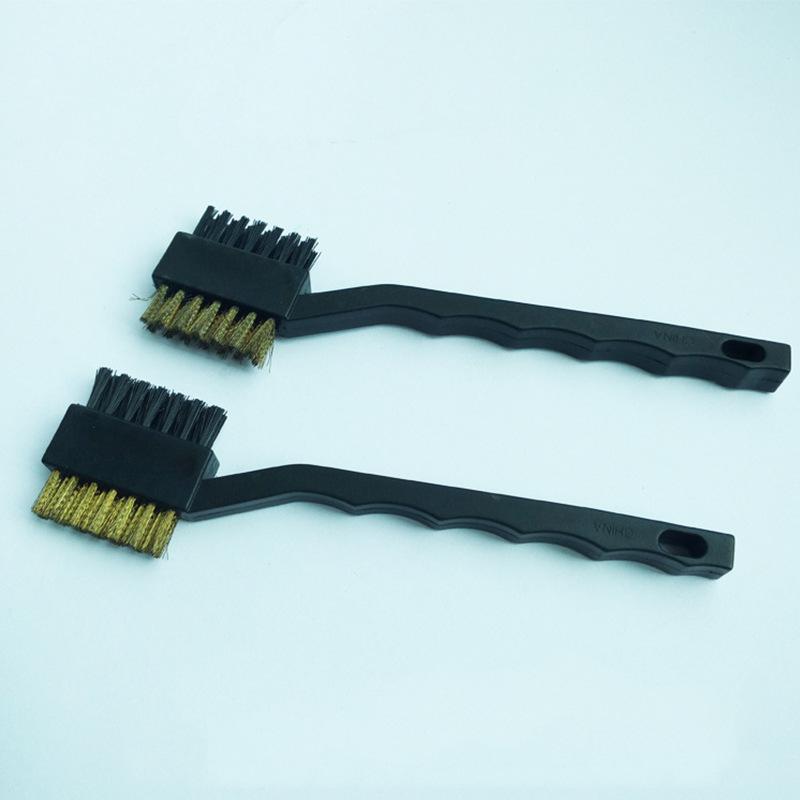 3324018799_967844161