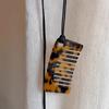 Collar retro de leopardo con peine, cadena larga para suéter, diseño de nicho para mujer, collar de ácido acético, accesorios de cuello con cuerda negra de alta gama
