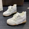 Nova coleção de outono: sapatos femininos estilosos e versáteis de cadarço com sola macia, confortável e respirável, perfeitos para o uso diário