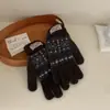 Guantes de Lana Tejidos de Cinco Dedos Estilo Jacquard Fair Isle Rojo para Año Nuevo y Navidad para Mujer en Otoño e Invierno Engrosados y Cálidos con Pantalla Táctil