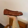 Zapatos planos de ballet de piel de cerdo con punta dividida plisada estilo coreano 2026, retro y a la moda, versátiles