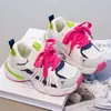 Nuevas Zapatillas de Papá de Bloques de Color para Niñas Primavera y Otoño, Malla Transpirable, Velcro, Suela Suave, Antideslizantes, Zapatos Casuales para Estudiantes