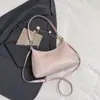 Bolsa vintage de couro com cera de óleo texturizada de alta qualidade para mulheres, verão 2026, novo estilo, moda, para ir ao trabalho, bolsa transversal, bolsa de ombro único, bolsa de axila