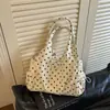 Bolsa de axila de bolinhas de nicho estilo coreano transfronteiriça, bolsa tote de grande capacidade para o dia a dia, bolsa de ombro estilosa e da moda