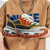 2026 Novos Tênis Dad de Solado Grosso Estilo Retrô Masculino Respirável Estilo College Aumentador de Altura Masculino Esportivo Casual Moderno Versátil Tendência