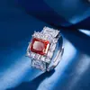 Otoño e invierno nuevo joyería Huabi corte flor de hielo diamante de alto carbono incrustación de cobre diamante cuadrado anillo de temperamento de lujo ligero para mujer 8*10