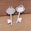 Accesorios de aleación con llave retro de 3 colores para hacer joyas, base de gema de tiempo de 20 mm y 7,2 g