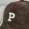 Gorra de pana con letra R para pareja, gorra de béisbol para hombre y mujer, gorra coreana de moda para cabeza grande, todo para combinar, otoño e invierno, venta al por mayor