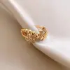 Anillo Abierto Cuadrado de Circonita Bañado en Oro Real Moda Exquisita Estilo Lujo Ligero Anillo para Dedo Índice Joyería Versátil Retro Nicho