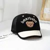 Boné de Rua para Bebê Menino de Verão Estilo Coreano Urso Bordado Tela Meia Protetor Solar Boné de Beisebol Chapéu Infantil Venda por Atacado