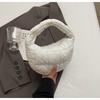 Bolso de mano estilo nube con diseño plisado de Corea del Sur, estilo mini bolso de mano con diseño de plumas, 2024