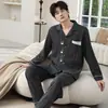 Pijama de imitación de algodón para hombre, conjunto de primavera y otoño de manga larga y pantalón largo, estampado de rayas verdes con bordado de dibujos animados, cárdigan con cuello de solapa, ropa de casa para hombre