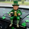 Estatueta de Leprechaun para o Dia de São Patrício - Transfronteiriça