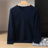 Suéter de cachemira para hombre para otoño e invierno, cuello en V, color liso, engrosado, adecuado para usar en capas, business casual, manga larga, capa base de punto