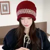 Gorro Tejido Jacquard Retro para Mujer Otoño Invierno Cálido Protección para Orejas Slouchy Versátil Adelgazante para la Cara Gorro Nuevo Cálido