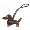 Venta Caliente Transfronteriza Colgante de Dachshund Creativo para Colgar en Bolsos Llavero de Coche de Perro Salchicha de Cuero PU Lindo Regalo