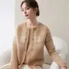 Cardigan de Tricô Cashmere Raglan com Gola Redonda e Botões Outono/Inverno 2026 Novo Casaco Suéter Jacquard com Textura Fofa Feminino