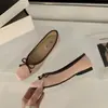 Mocasines Planos con Lazo Estilo Nuevo Otoño Invierno 2026 Retro Francés para el Trabajo Puntiagudos Deslizables de Terciopelo Boca Baja Zapatos Individuales