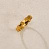 J131 Anillo de Flor Cruzado Europeo y Americano al por Mayor Joyería Acero de Titanio Chapado en Oro Estilo Pastoral Joyería de Mano Brillante