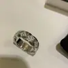 Anillo Rombo de Tamaño Mediano Xiaoxiangjia con Diamantes para Novia, Anillo de Boda, Versión Alta, Venta Directa de Fábrica y Venta al por Mayor