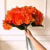 Venta directa de fábrica de flores de hortensia artificiales de color naranja, de un solo tallo con hojas, al por mayor para decoraciones de bodas, disponibles para exportación y ventas transfronterizas