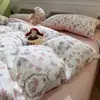 Nuevo juego de cuatro piezas de gasa de doble capa, funda de edredón amigable con la piel, juego de tres piezas para dormitorio de estudiante, funda de almohada y sábana para el hogar