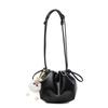 Bolsos Elegantes de Moda Casual Populares de Este Año para Mujeres 2025 Nuevos Bolsos de Hombro Versátiles y a la Moda Bolsos de Cubo de Alta Gama