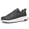 Sapatos Casuais Esportivos de Couro de Larga Largura Mais Vendidos no Exterior para Homens Solado Grosso Absorção de Choque Sapatos de Corrida Outono/Inverno Biqueira Larga Sapatos Barefoot Jinjiang