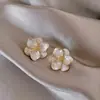 Aretes Nuevos Populares Estilo Coreano de Cuentas de la Fortuna, Tachuelas Versátiles Simples y Elegantes, Joyería para Orejas Mismo Estilo de Transmisión en Vivo al por Mayor