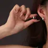 Brincos de Folha para Mulheres, Design de Nicho, Sensação de Luxo, Argolas de Orelha de Luxo Leve, Brincos Stud Versáteis, Acessórios de Orelha, Dropshipping Disponível